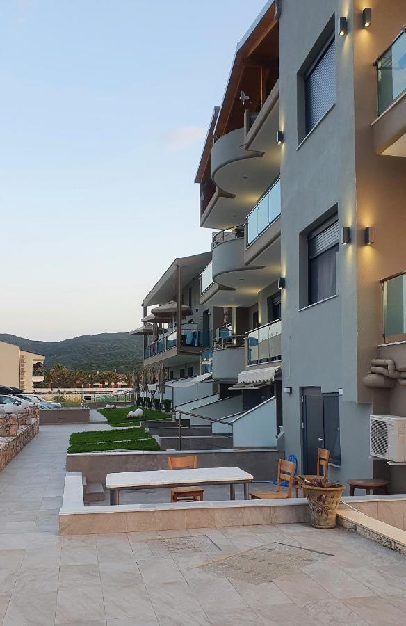 Vrahakia Beach Sarti Extérieur photo